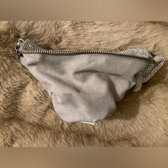 🪩🕺🏻Cult Gaia Hera Nano Bag!🕺🏻🪩 - Picture 11 of 17